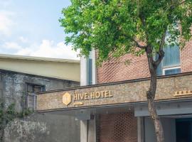 CHECK inn HIVE, hotel v destinaci Luodong