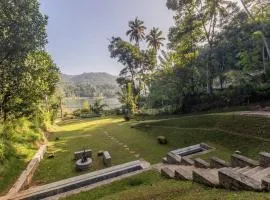 Kandy, River Moon Cabin