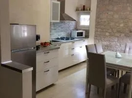 Villa Marga, private garden, patio, (shared) pool, 3 large bedrooms