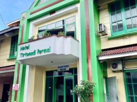 Hotel Tirtonadi Permai, hotel v destinaci Kadiporo