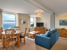Finest Retreats - No 11 Porthminster, hotel in St Ives