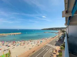 Holiday on the Beach, Bnb Rickeys