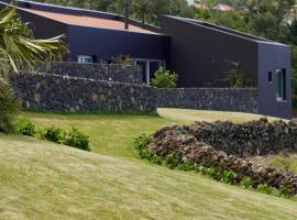Casas da Prainha C, hôtel avec piscine à Companhia de Baixo
