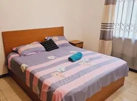 Captivating 3-Bed Apartment in Flic en Flac