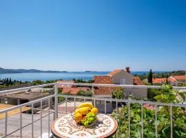 Sweet paradise Mlini with beautiful view