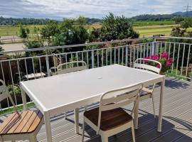 FeWo1 neuwertige, große 110qm FeWo über zwei Etagen mit Balkon im Außenbereich, hotel v destinaci Riegel