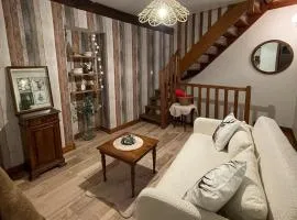 "La petite maison" Triplex au centre ville - Les Terres du Roy