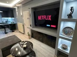 Asteris luxury house