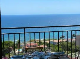 VUE MER EXCEPTIONNELLE !! Studio calme et lumineux sur la prestigieuse route des Sanguinaires à Ajaccio