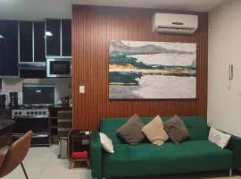 Nuevo Apartamento de 1 dormitorio, cerca de Equipetrol amoblado con Internet y Parqueo bajo techo