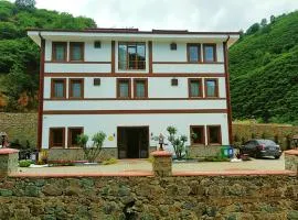 Çardak Altı Pansiyon