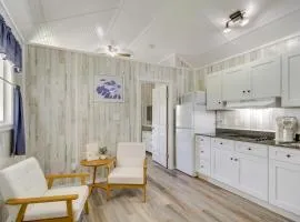Cozy Picayune Tiny Home Rental ~ 4 Mi to Downtown!