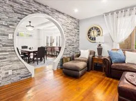 6 BR Ventnor Estate Steps Away from the Beach