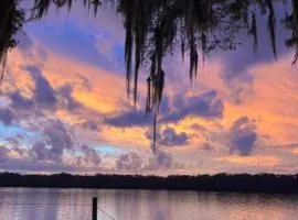 Stegbone's Fish Camp and Resort
