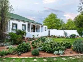 Karoo Ouberg Guest Lodge