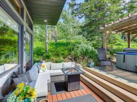 Scenic Lead Cabin Steps to Terry Peak Ski Area! – hotel w mieście Lead