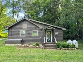 1 Mi to Brantingham Lake New York Getaway!