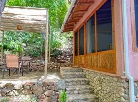Charming Casa Pacifico with AC, Starlink and Great Location