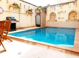 Mixel Gozitan Villa and Pool - Happy Rentals