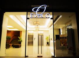 Ever O Business Hotel, hotel em Zamboanga