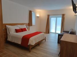 Casa NovecentoSei, hotel with parking in Sonico