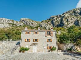 Villa Sveti Stefan, villa in Budva