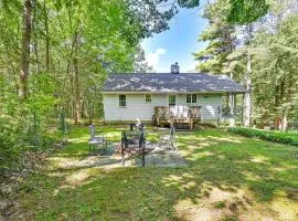 Becket Home with 3-Season Porch Walk to Lake Access
