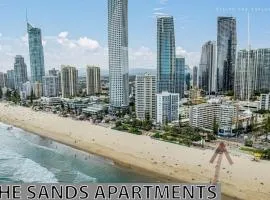 Cozy Central Beachfront Surfers Paradise