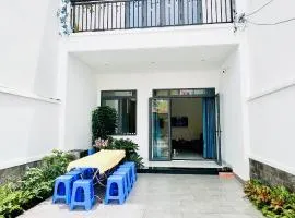 Nhà nguyên căn 3 phòng gần biển, TTTP - 1988 homestay