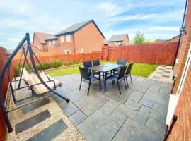 Peaceful rural location in the heart of the Warwickshire countryside - Convenient access to the M6, M45, and A45