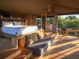 Saruni Eagle View, hotel with hot tubs in Naboisho