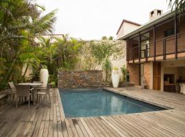 Misty Blue Bed and Breakfast, hotel cerca de Bluff National Park Golf Club, Durban