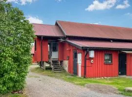1 Bedroom Stunning Apartment In Kungsbacka