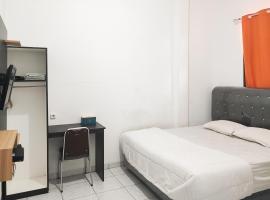 RedDoorz Syariah at Naufal Residence Sarolangun – hotel w mieście Sarolangun