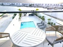 The View Luxury Villa with marina access, free ka yak and private pool - Al Dana Island Fujairah