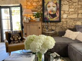 La Maison du Clocher, hotel v destinaci Saint-Émilion