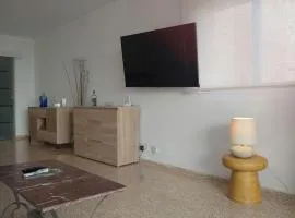 Lory's flat