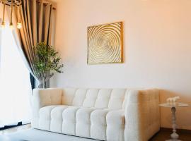 Maya Bay Residences Gamuda Cove SplashMania, hotel din Pulau Kempas