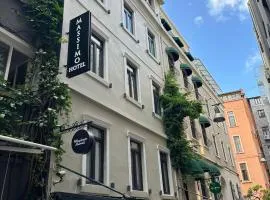 Massimo Hotel