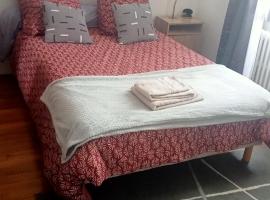Chambre individuelle pour une personne, hotel in Blois