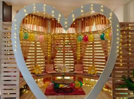 Jk Romance House 20Pax 6Carparks, haustierfreundliches Hotel in Kuching