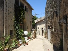 la capelette, hotel in Céreste