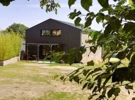 Le Hangar