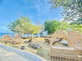 Mactan Newtow Enjoy Family Staycation