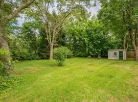 8 Harbor Hill Drive Orleans - A Change of Pace