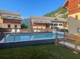 AU PIED DES PISTES D'ARVIEUX, hotel in Arvieux