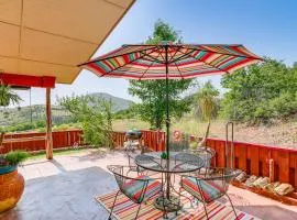 Medicine Park Cottage Walk to Lake Lawtonka!