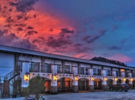 Hotel Quinta Mision, hotel com banheiras de hidromassagem em Creel