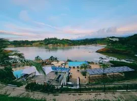 Viajero Guatapé Hostel & Lake Club