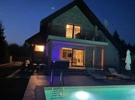 Gorska Vila Lokvarsko jezero